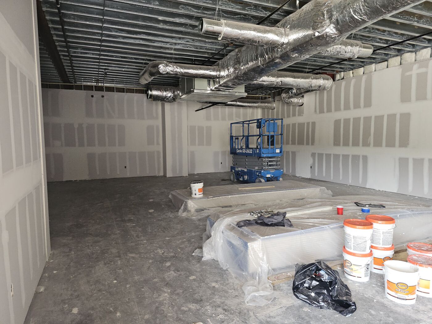 Commercial facility interior and mechanical coordination work